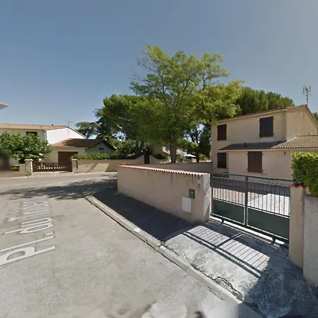 Holiday home Avec Piscine, Jacuzzi, Jardin Et Netflix *