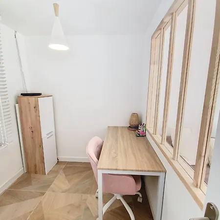 Avec Piscine, Jacuzzi, Jardin Et Netflix